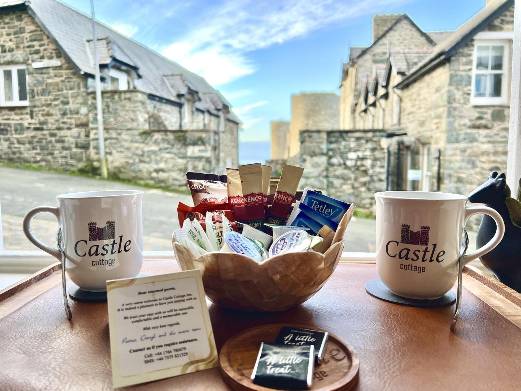 Castle Cottage Inn Харлех Стая снимка